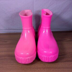 UGG Drizlita Waterproof Boots – Pink – Size 7 – Mismatched Pair